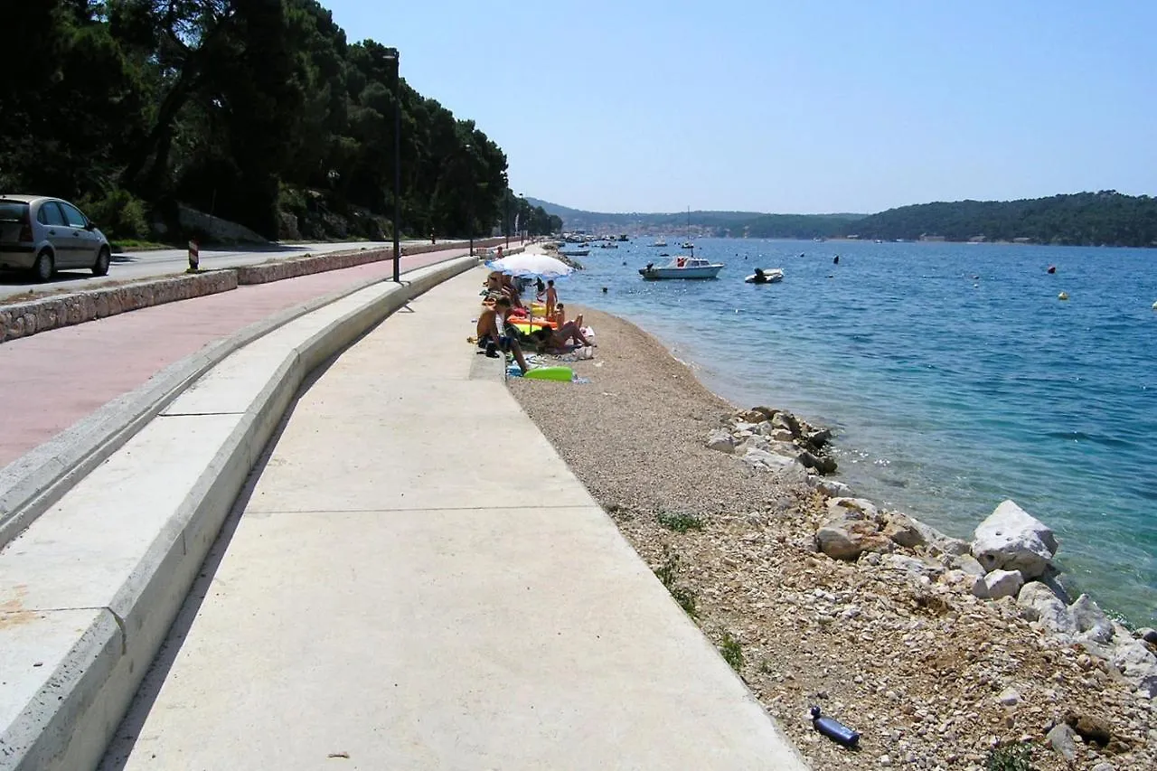 Apartments By The Sea Mali Lošinj
