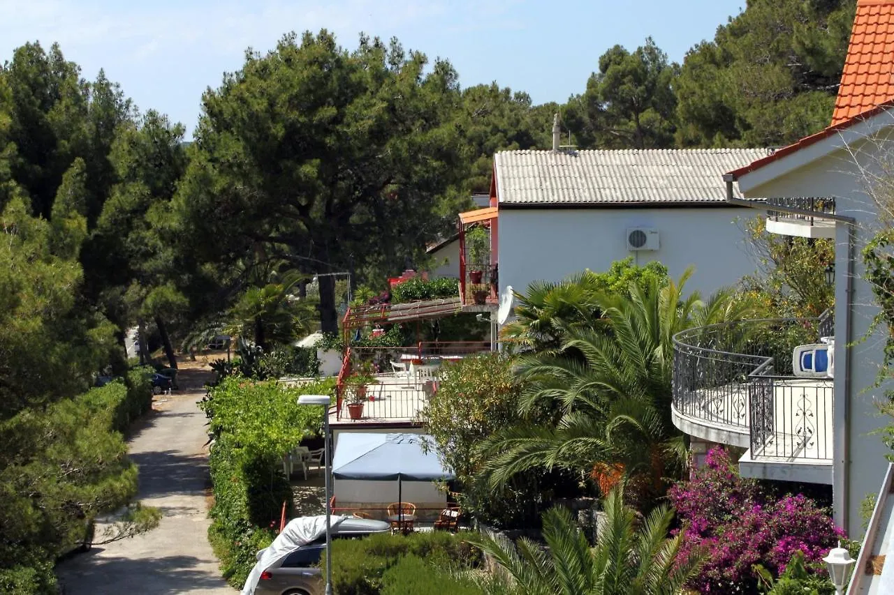 Apartments By The Sea Mali Losinj