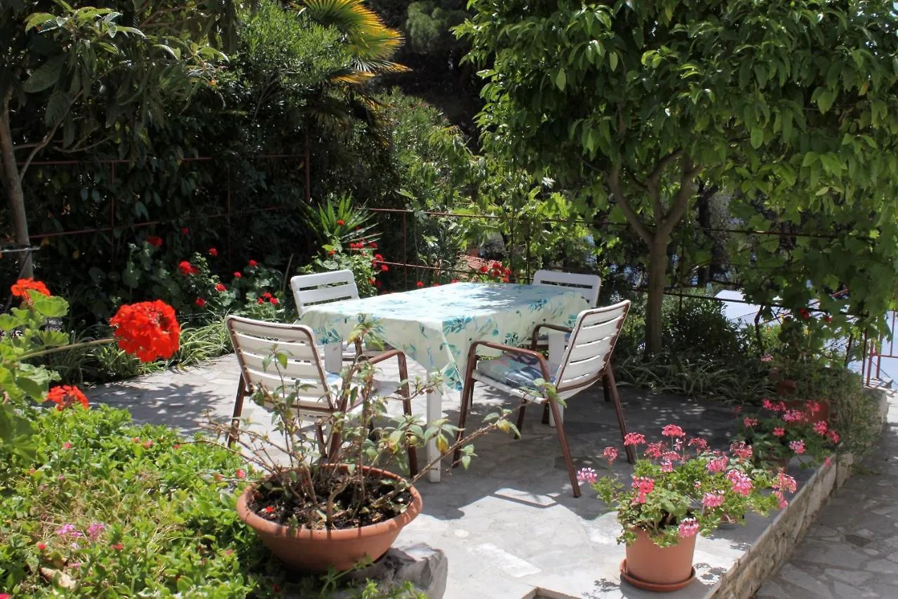 Apartments By The Sea Mali Losinj
